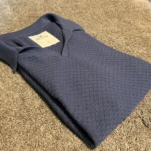 Hollister Textured/Sweater Blue Polo Shirt-Men's Medium